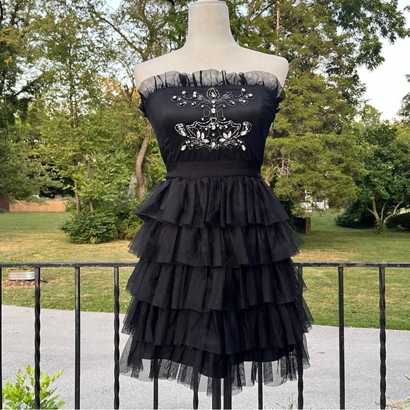 Pearl Georgina Chapman of Marchesa Strapless Hoco Homecoming Dress Tiered Black - Picture 1 of 8